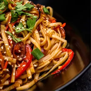 Fried noodles with vegetables