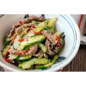 Fried rice with stir-fried beef and cuc