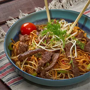 Fried noodles with beef