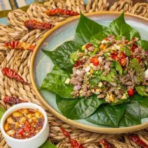 Minced beef with betel leaves
