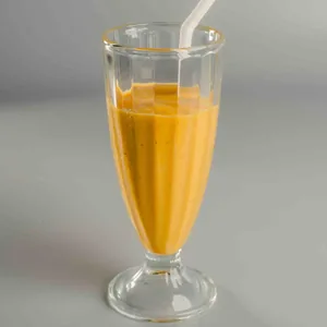 Mango banana smoothie