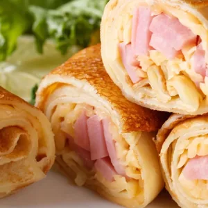 Pancakes with ham & cheese