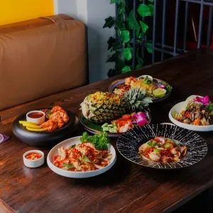 Shrimp spring rolls, Sabai Sabai