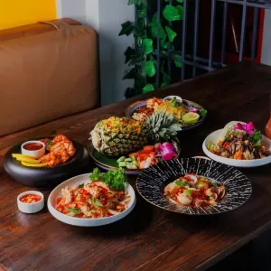 Vegetables with red curry