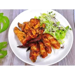Grilled chicken wings with satay