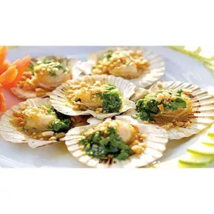 Grilled scallops with scallion oil