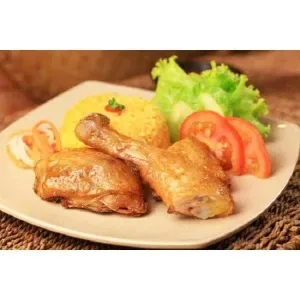 Fried rice with chicken in oil