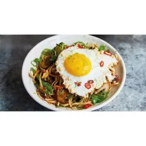 Fried egg noodles