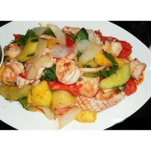 Fried rice with seafood and cucum