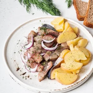 Smoked herring with potatoes