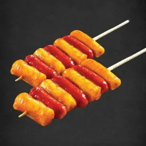 Rice cake and sausage skewer